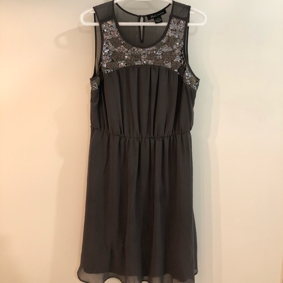 Dress - Picture 1 of 2